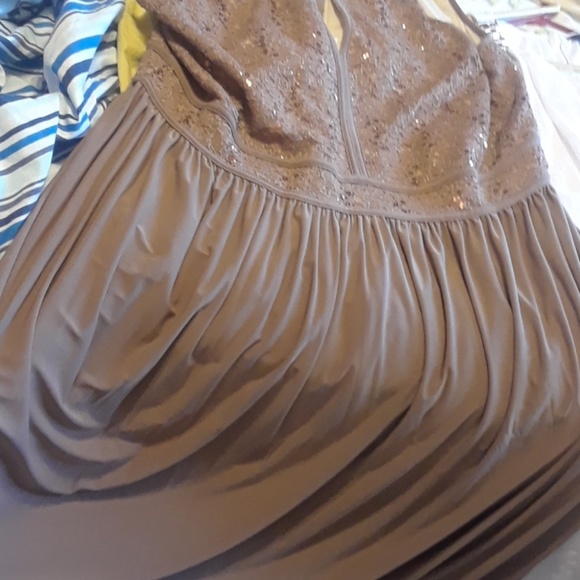 Too long - Picture 2 of 3